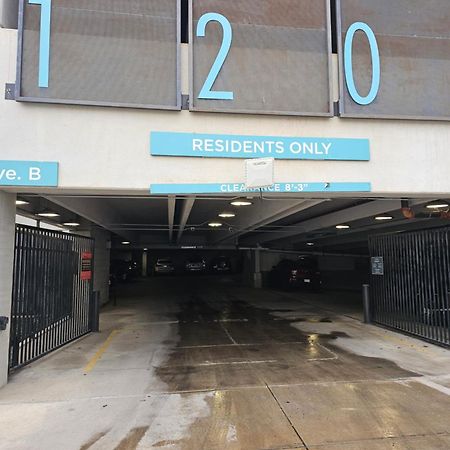 Beautiful Condo On Riverwalk W King Ste Free Parking Pet Friendly Centrally Located On The Riverwalk San Antonio Esterno foto