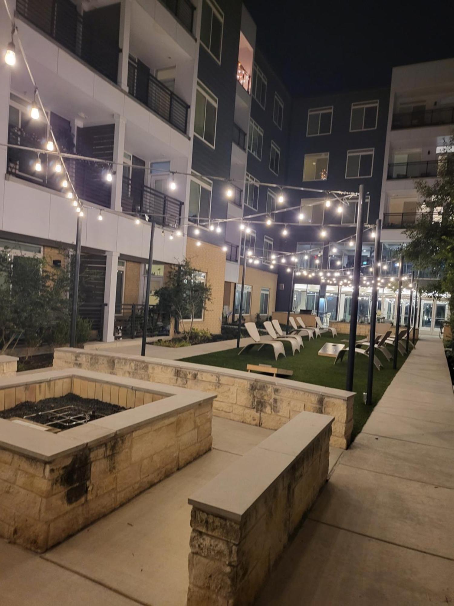 Beautiful Condo On Riverwalk W King Ste Free Parking Pet Friendly Centrally Located On The Riverwalk San Antonio Esterno foto