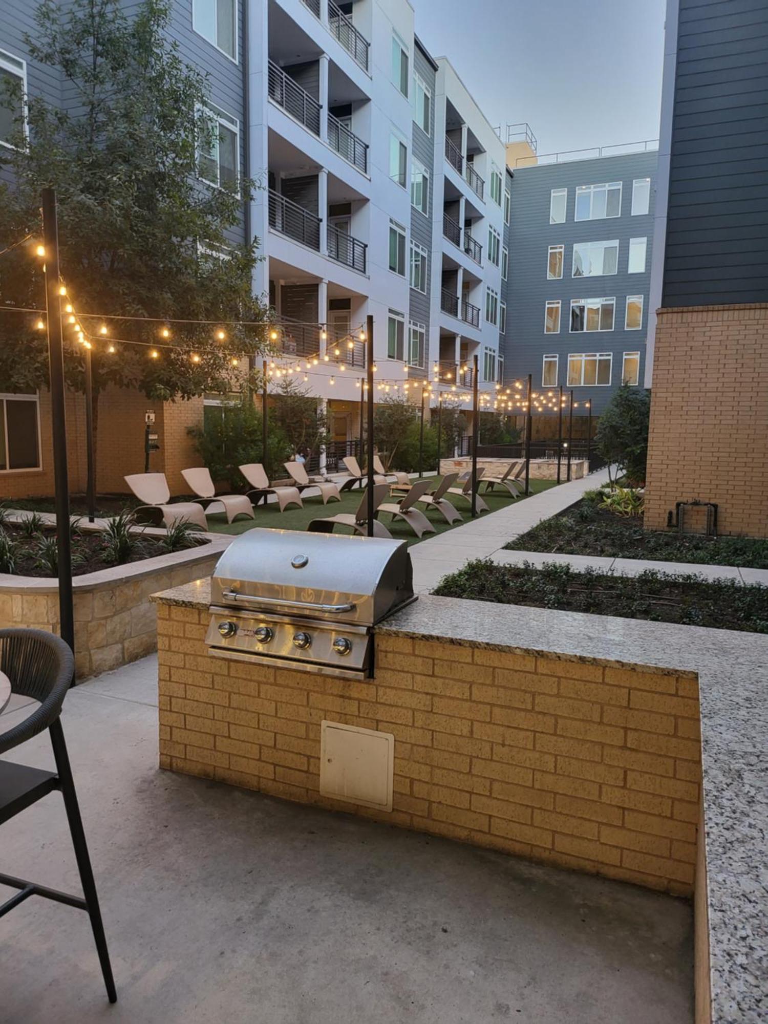 Beautiful Condo On Riverwalk W King Ste Free Parking Pet Friendly Centrally Located On The Riverwalk San Antonio Esterno foto