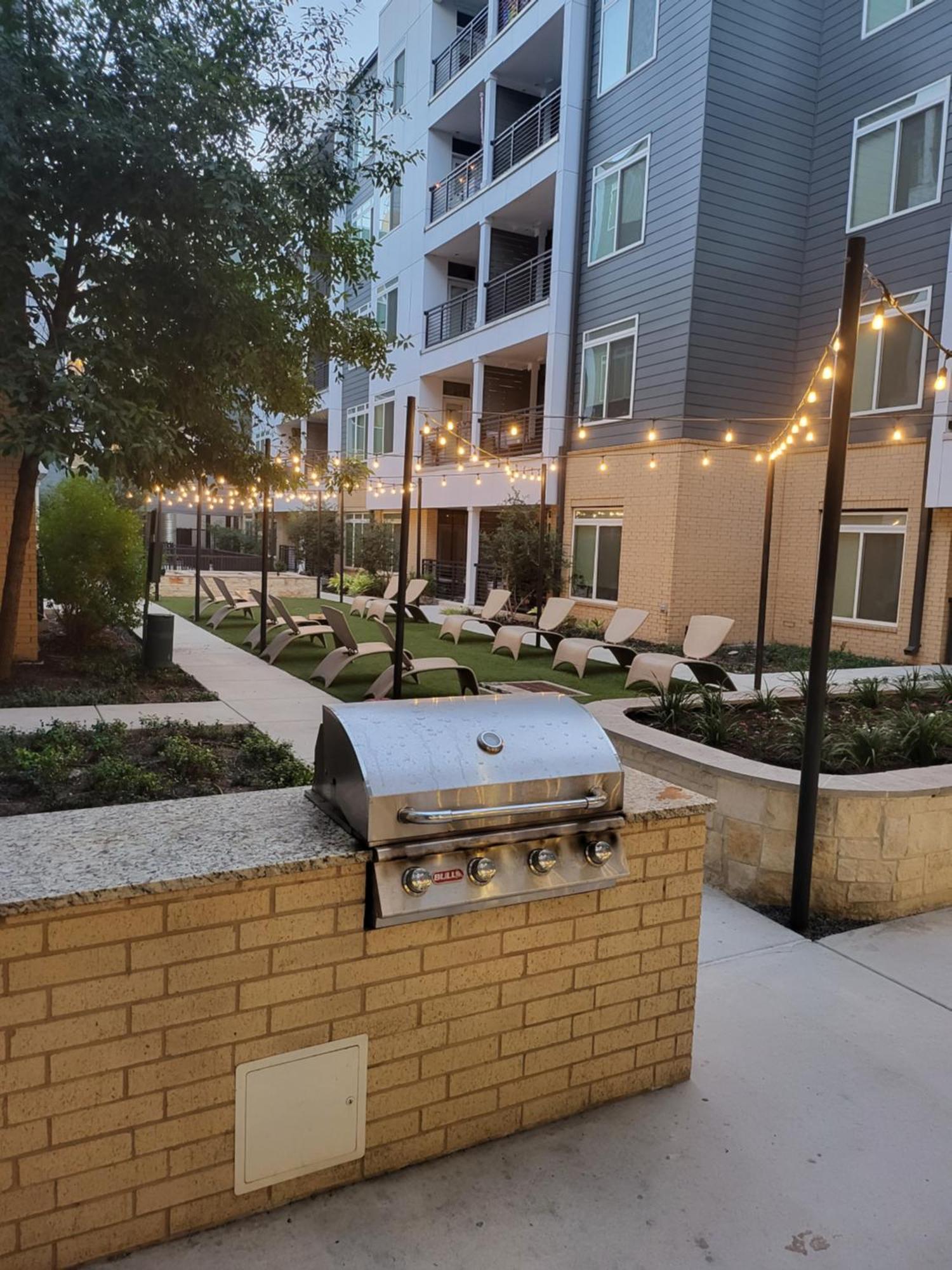 Beautiful Condo On Riverwalk W King Ste Free Parking Pet Friendly Centrally Located On The Riverwalk San Antonio Esterno foto