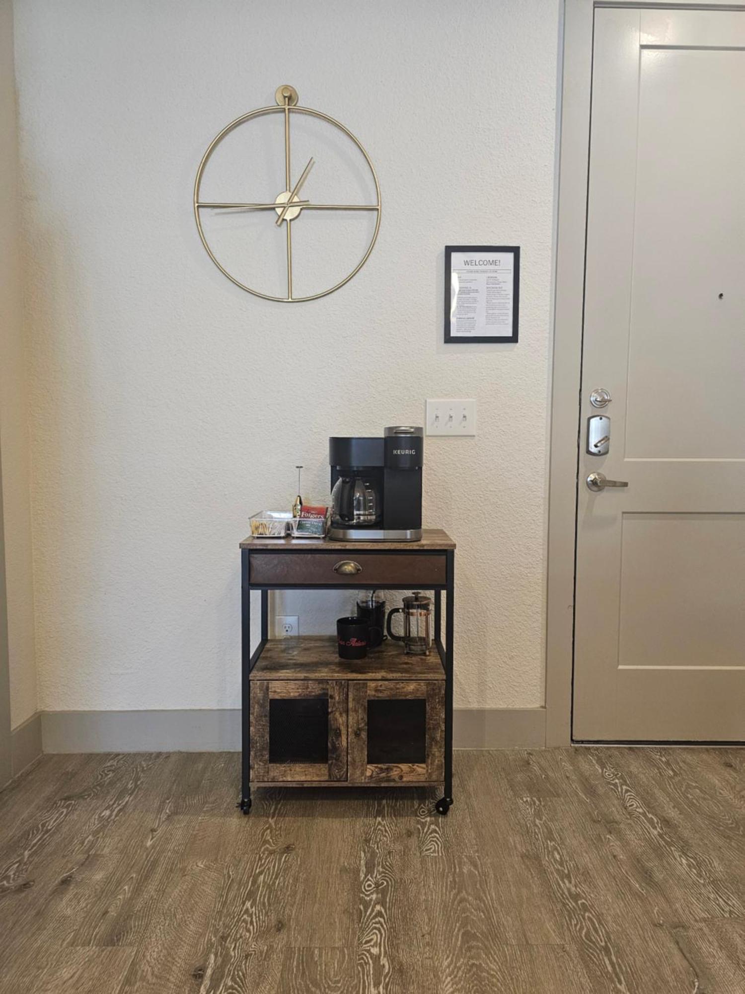 Beautiful Condo On Riverwalk W King Ste Free Parking Pet Friendly Centrally Located On The Riverwalk San Antonio Esterno foto